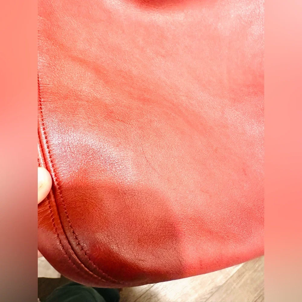 COACH Vintage Duffle SOHO XL cranberry Leather tote Bag - Picture 10 of 11